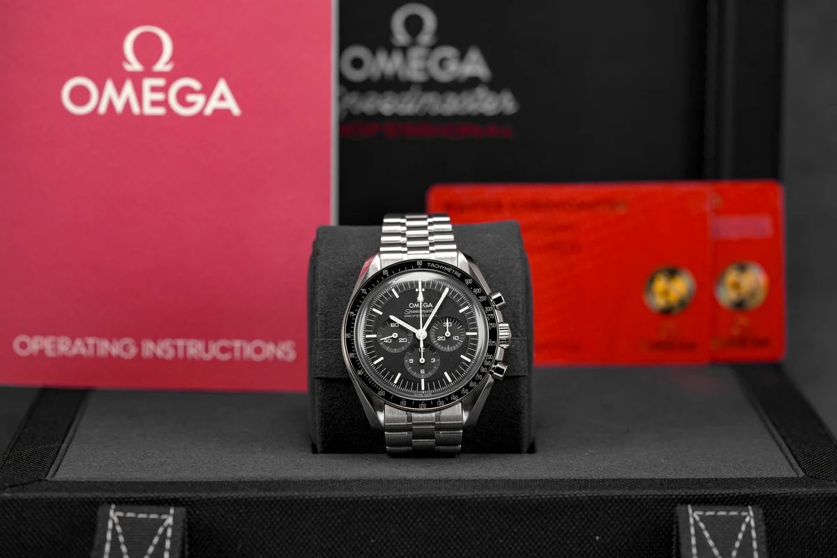 Omega Speedmaster Proffessional Hesalite, photograph 7 of 7